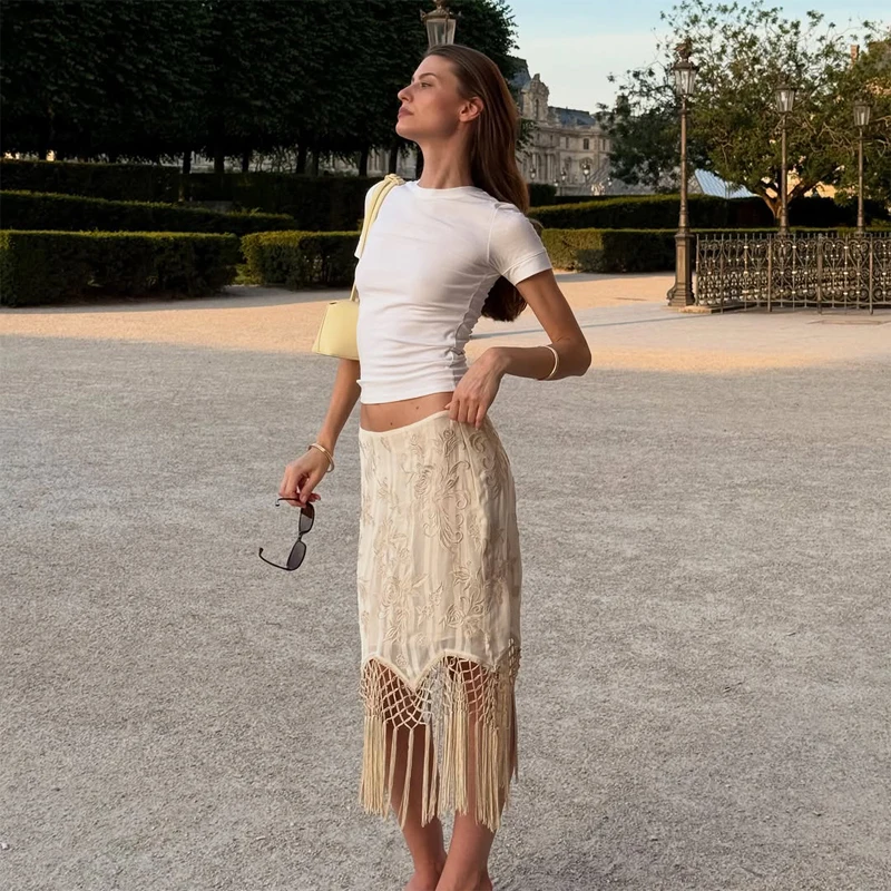 Eleganttassel Embroidered Hem Skirts Women Fashion Mesh Hollow Out Short Kilts 20265 Chic Summer New Female Beach Holiday Skirt