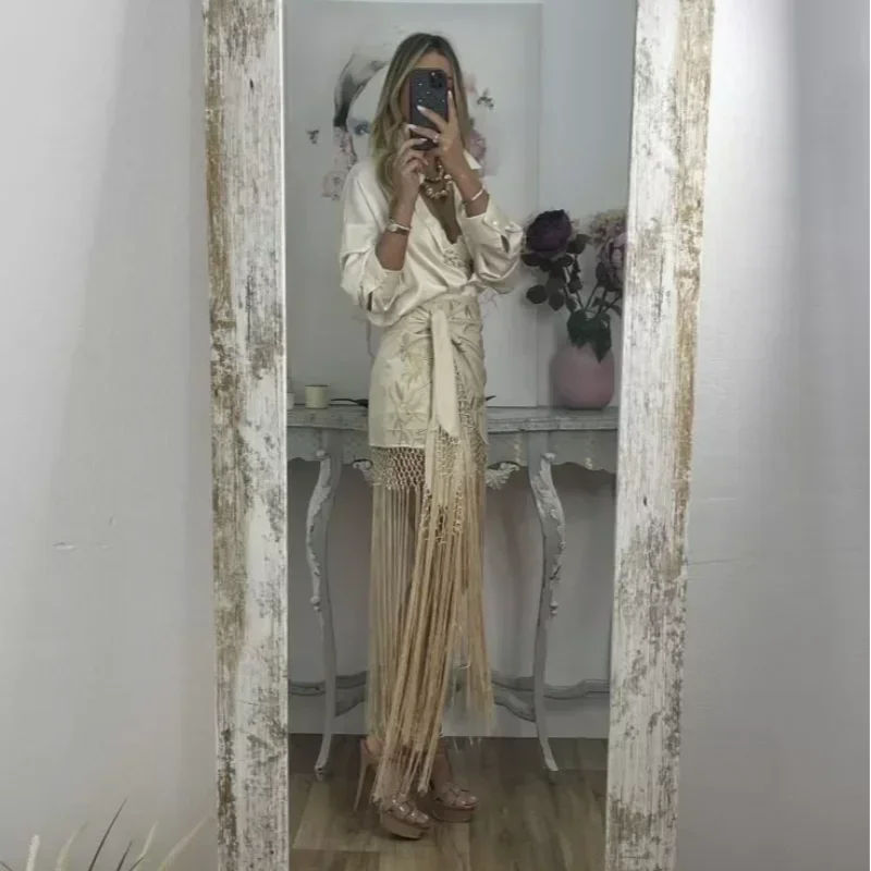 Eleganttassel Embroidered Hem Skirts Women Fashion Mesh Hollow Out Short Kilts 20265 Chic Summer New Female Beach Holiday Skirt