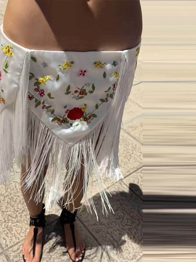 Eleganttassel Embroidered Hem Skirts Women Fashion Mesh Hollow Out Short Kilts 20265 Chic Summer New Female Beach Holiday Skirt