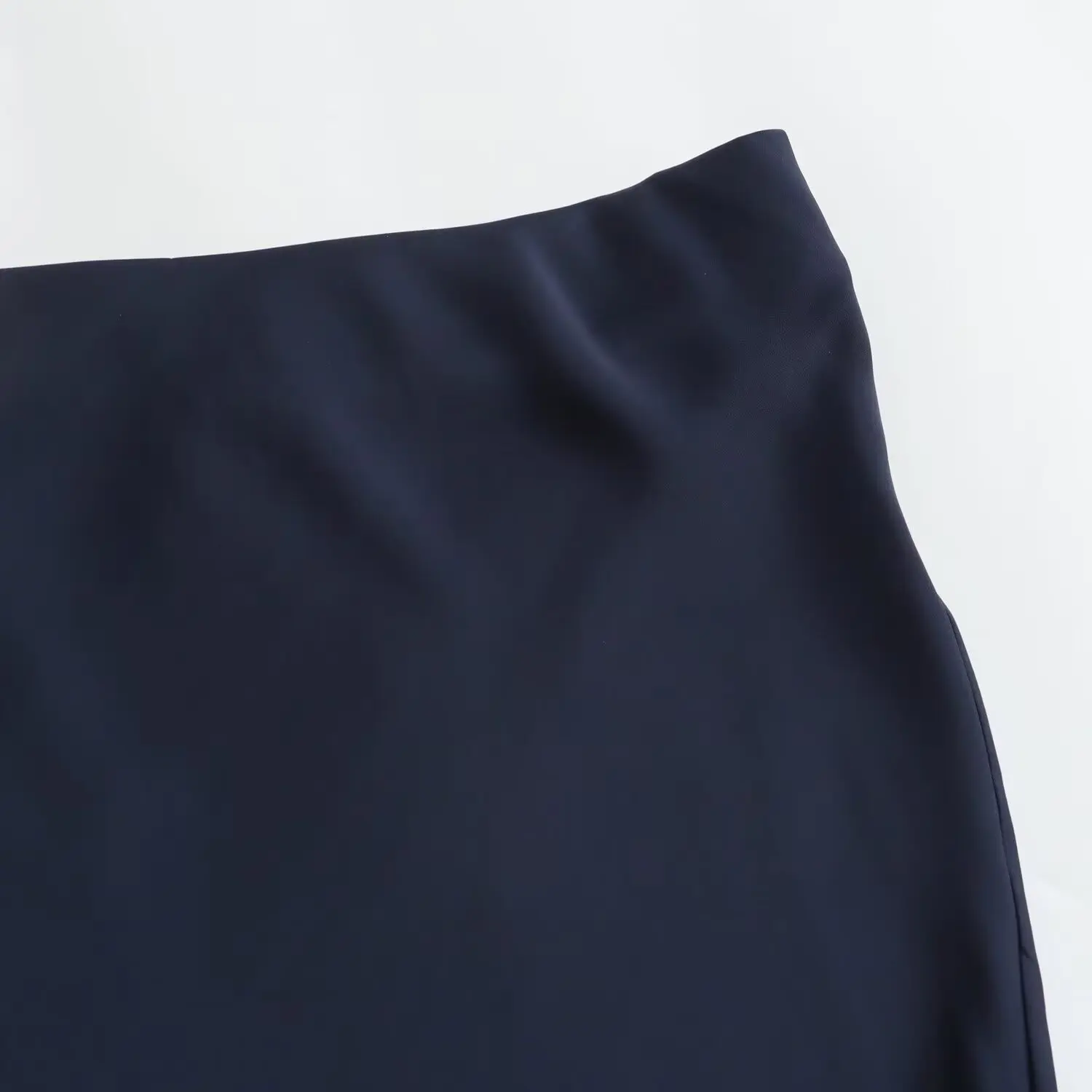 2024 New Women's European And American Style Fashion Silk Satin Texture High Waist Skirt Street Style Elegant Mid-length Skirt