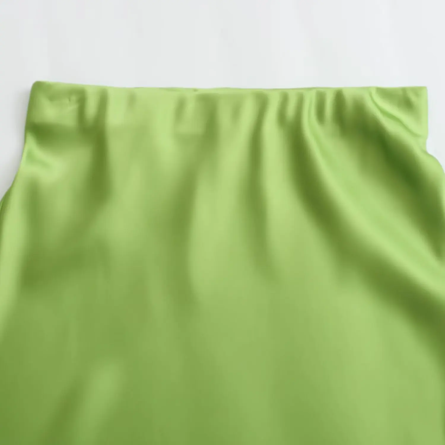 2024 New Women's European And American Style Fashion Silk Satin Texture High Waist Skirt Street Style Elegant Mid-length Skirt