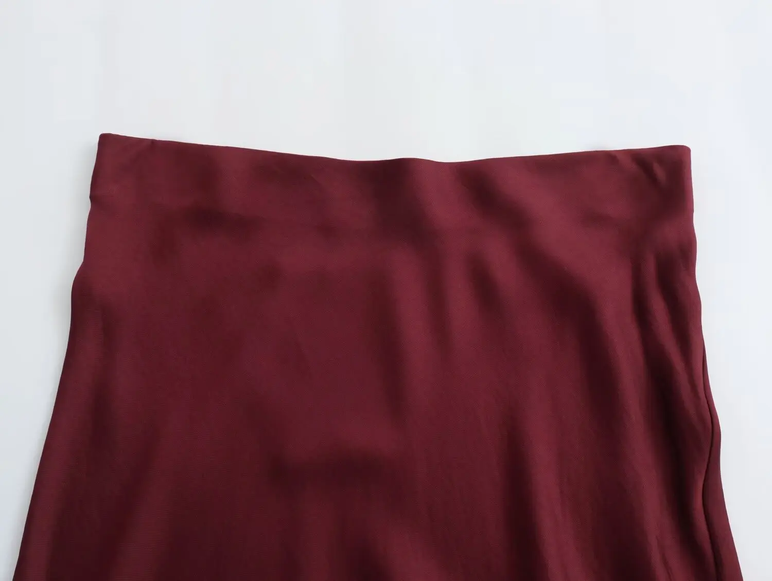 2024 New Women's European And American Style Fashion Silk Satin Texture High Waist Skirt Street Style Elegant Mid-length Skirt