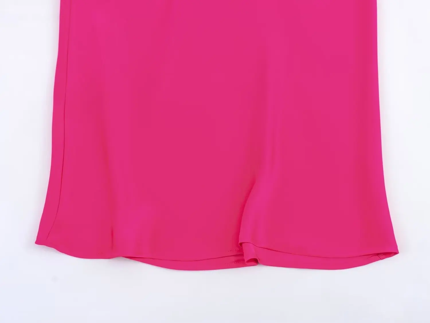 2024 New Women's European And American Style Fashion Silk Satin Texture High Waist Skirt Street Style Elegant Mid-length Skirt