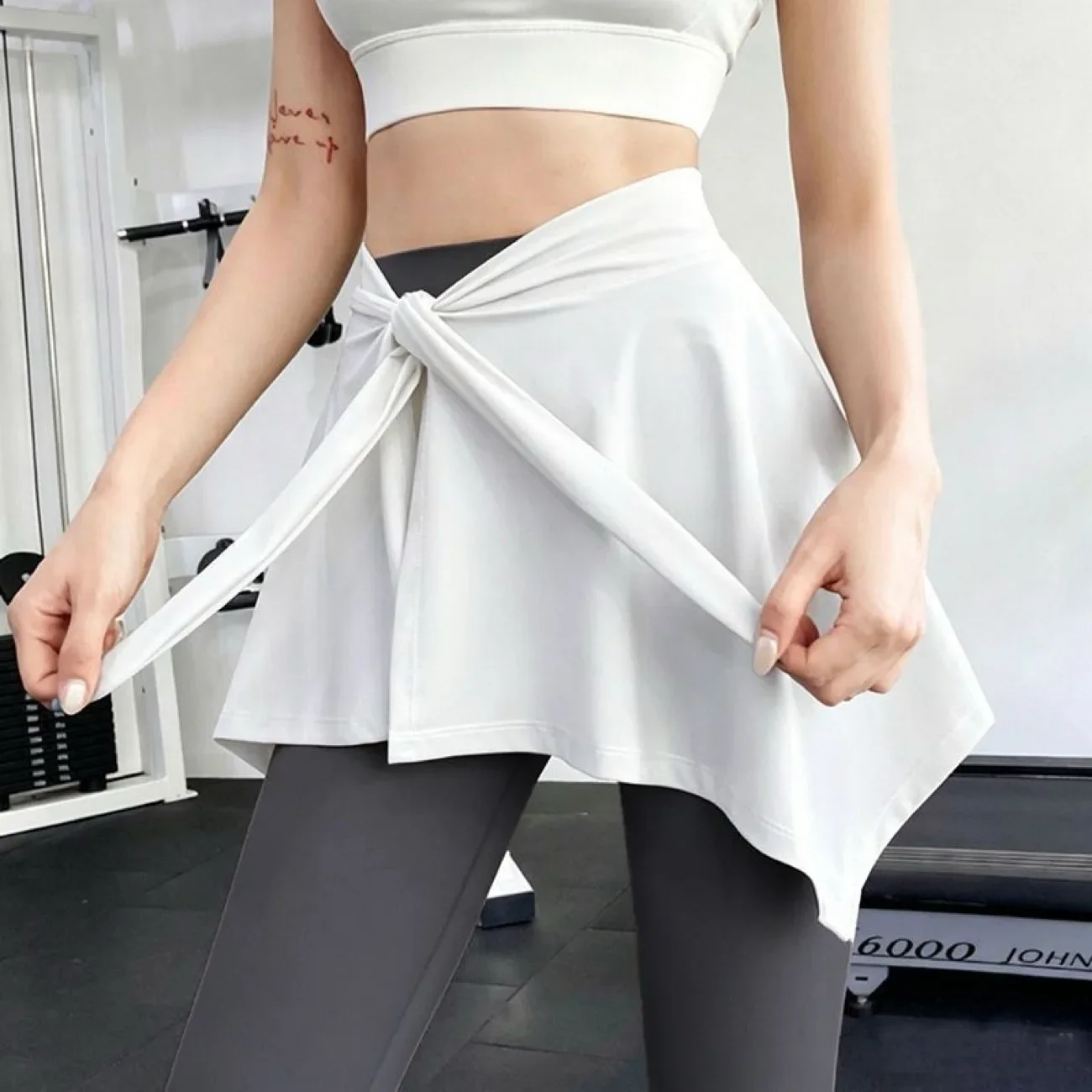 Lightweight Solid Color Yoga Tennis Skirt Women Tie Up Wrap Hip Covering Asymmetrical Scarf Skirt for Workout Running