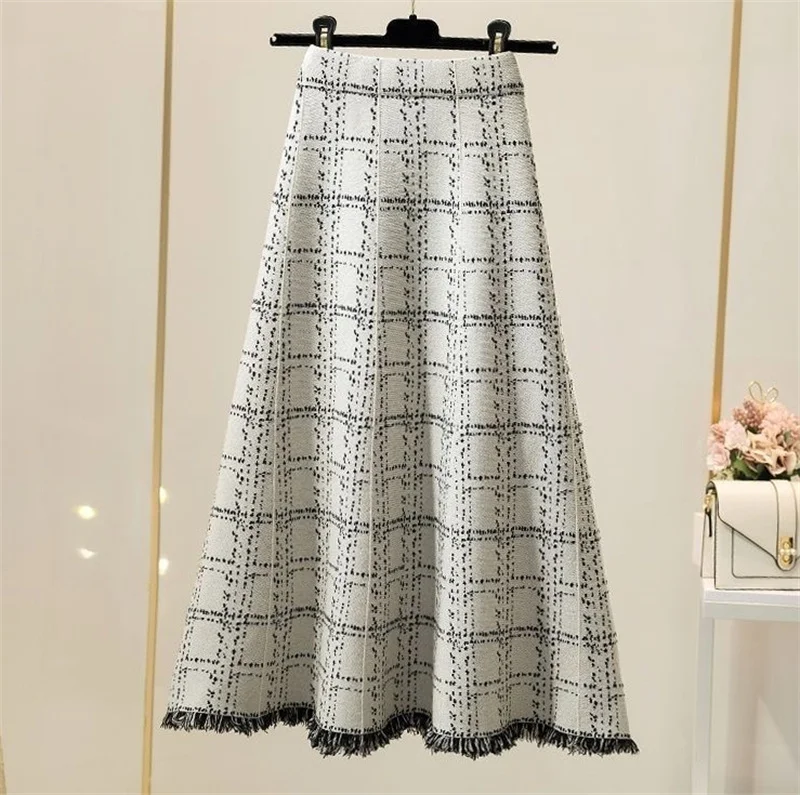 Autumn Winter Ladies Leisure Knitted Skirt Female Fashion Tassels Maxi Skirt Korean Women High Waist Lattice Long Skirts   ﻿