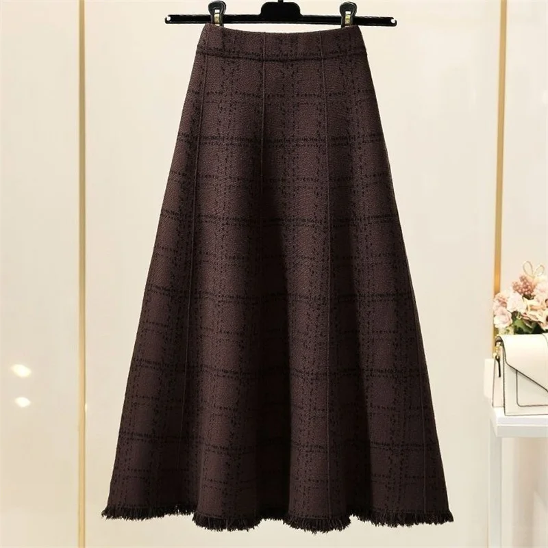 Autumn Winter Ladies Leisure Knitted Skirt Female Fashion Tassels Maxi Skirt Korean Women High Waist Lattice Long Skirts   ﻿