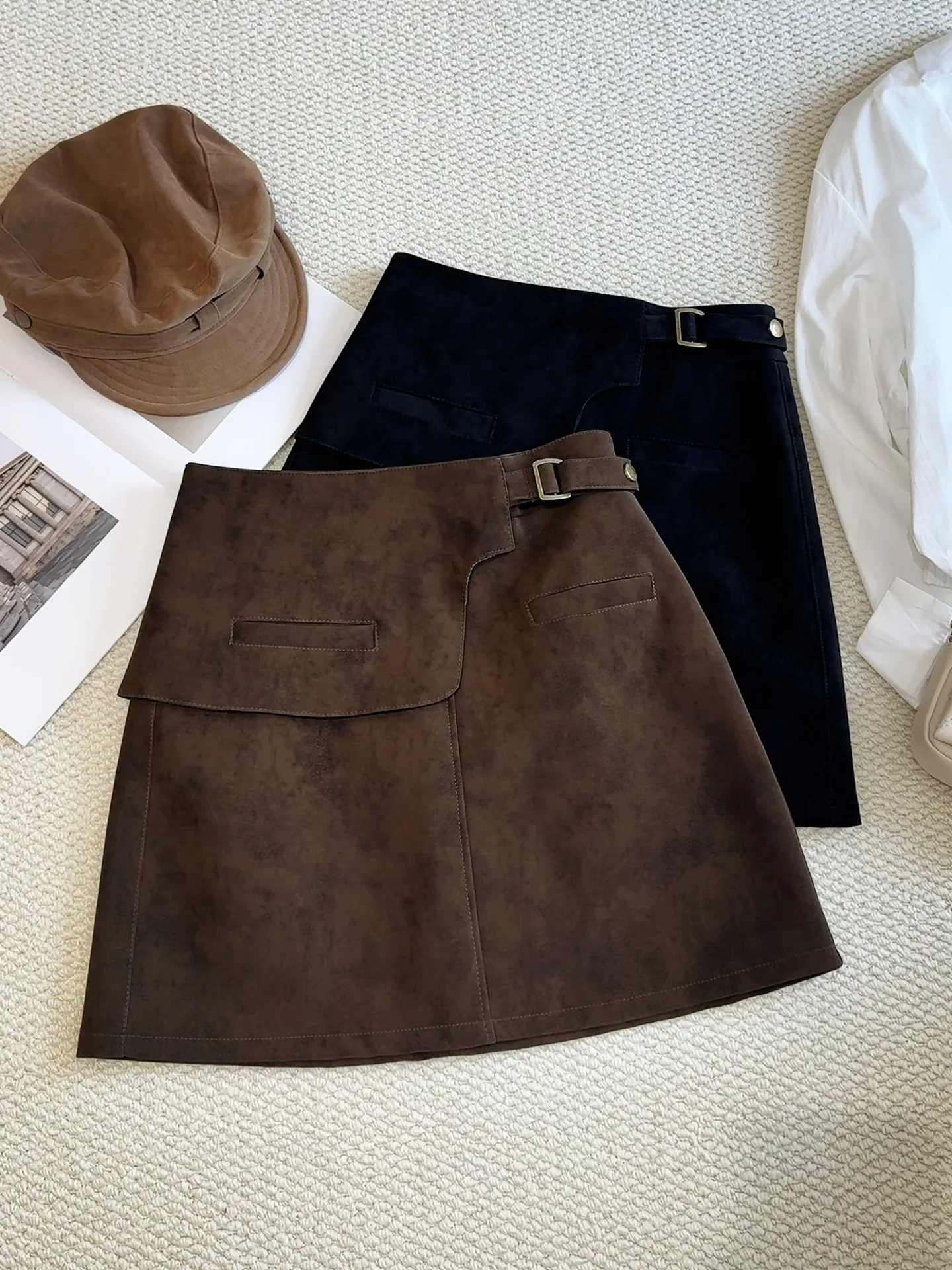 Fashionable and Stylish Suede Skirt for Women in Autumn, Versatile and Slimming Short Style, Hip Hugging Skirt, Sexy Mini Skirt