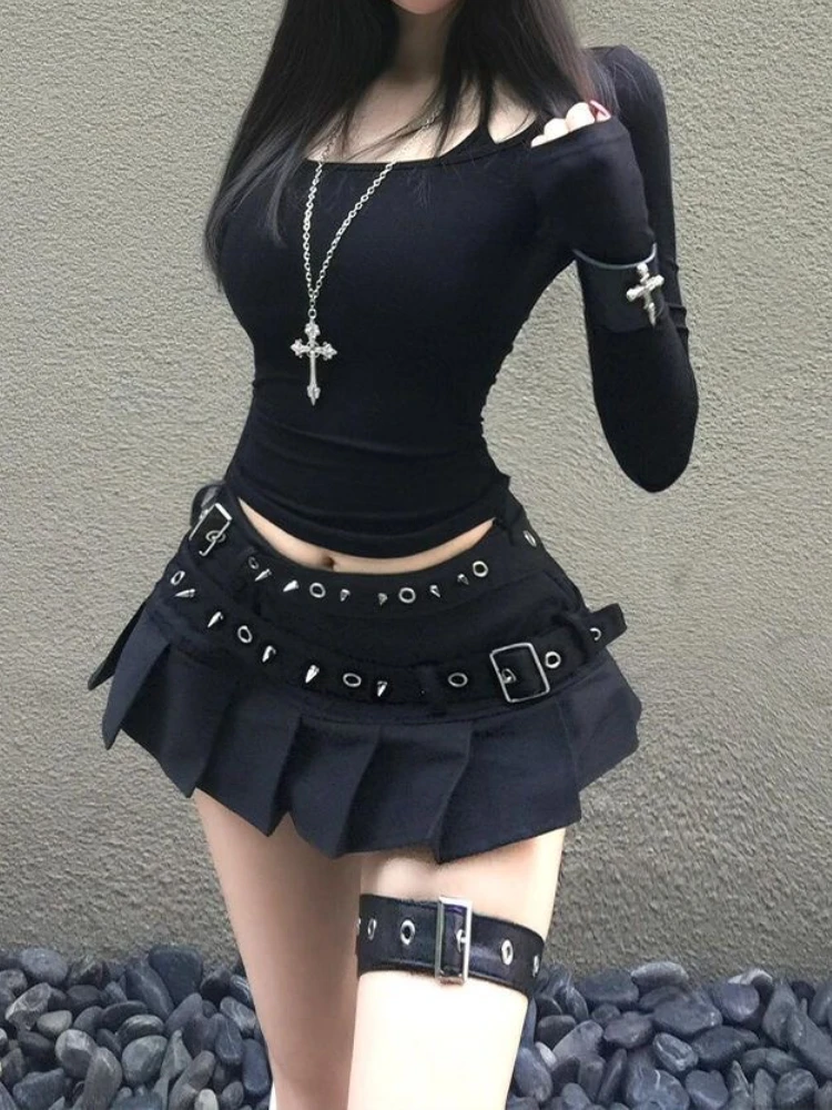 Black High Street Gothic Rivet Mini Skirt Woman Y2K Style Korean Fashion Aesthetic Skirts Elegant Retro A-line Denim Outfit 2025