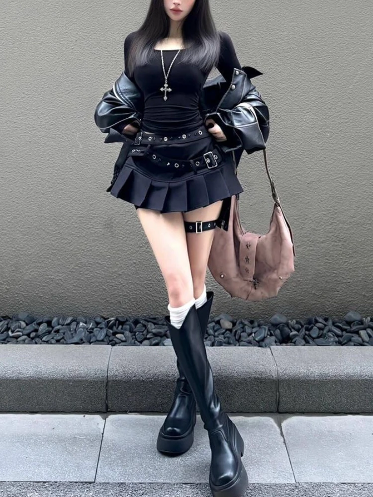 Black High Street Gothic Rivet Mini Skirt Woman Y2K Style Korean Fashion Aesthetic Skirts Elegant Retro A-line Denim Outfit 2025