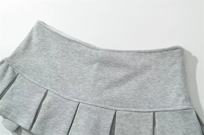 KEYANKETIAN New Women's Terry fabric Low waist Y2K Mini Skirt Wide pleat Decoration Light grey Flounce A Line Skort Hot sweet
