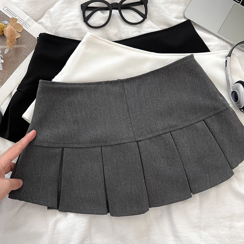 Low Waist Mini Skirt Y2K Black Low Rise Pleated Skort with Bulit-in Shorts Micro Miniskirt Women Teenage Girls Sweet Outfit