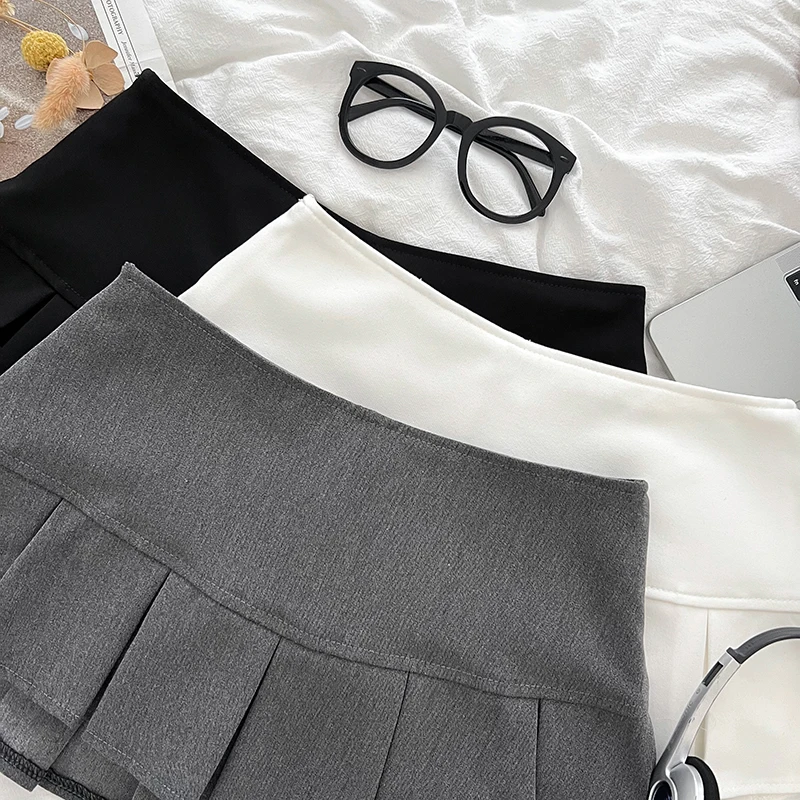 Low Waist Mini Skirt Y2K Black Low Rise Pleated Skort with Bulit-in Shorts Micro Miniskirt Women Teenage Girls Sweet Outfit