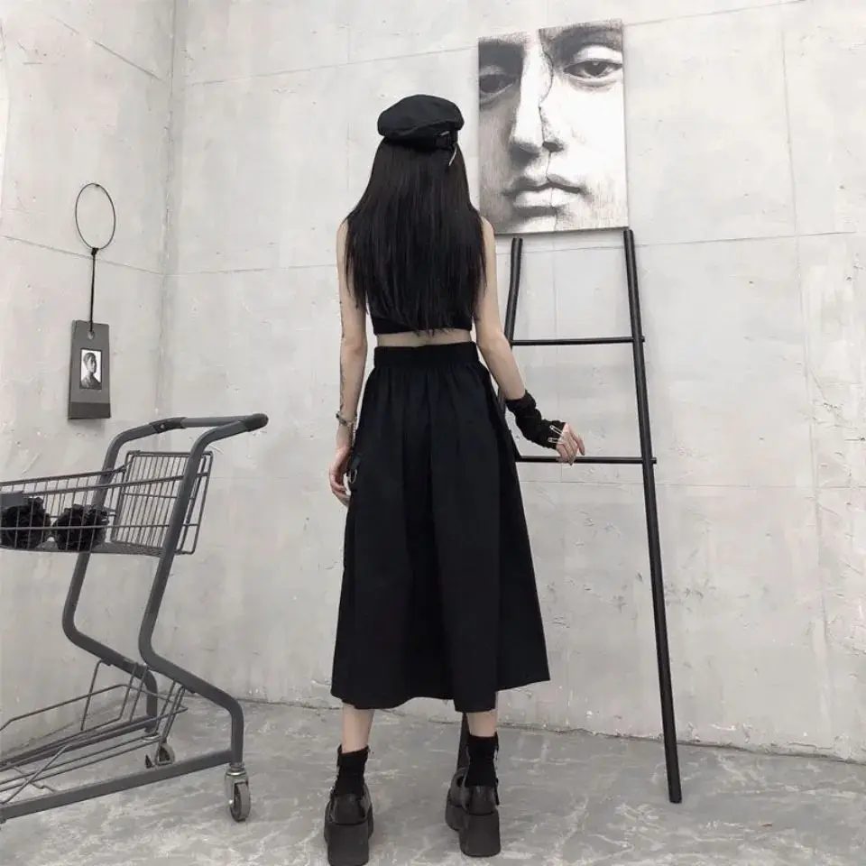 New 2026 Spring Autumn Women Skirt Fashion Korean Style Black Long Skirts with Chain Side Slit Hip Hop Streetwear