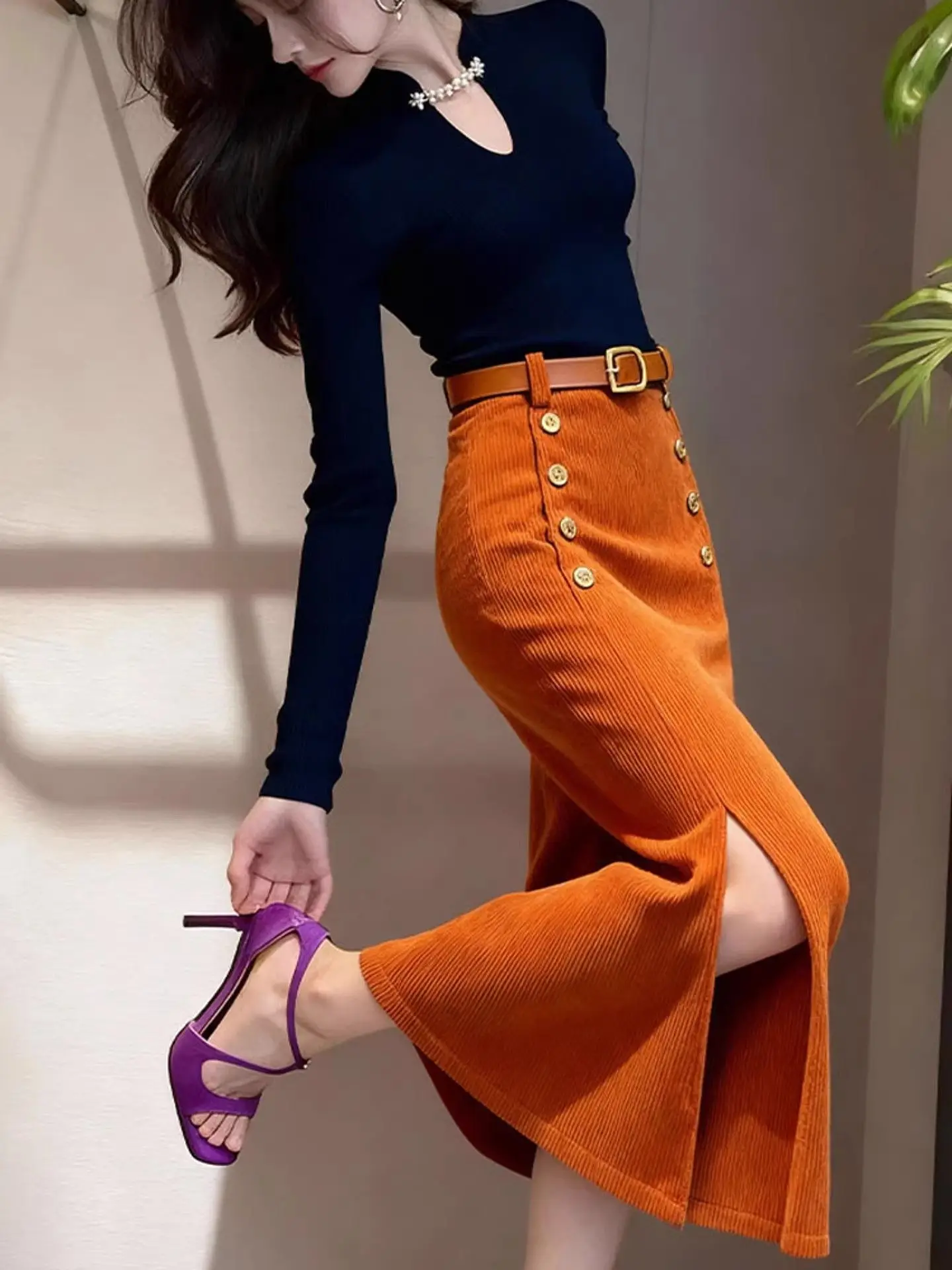 French purple corduroy hip skirt women's autumn and winter straight good-looking split-ended chenille long skirt