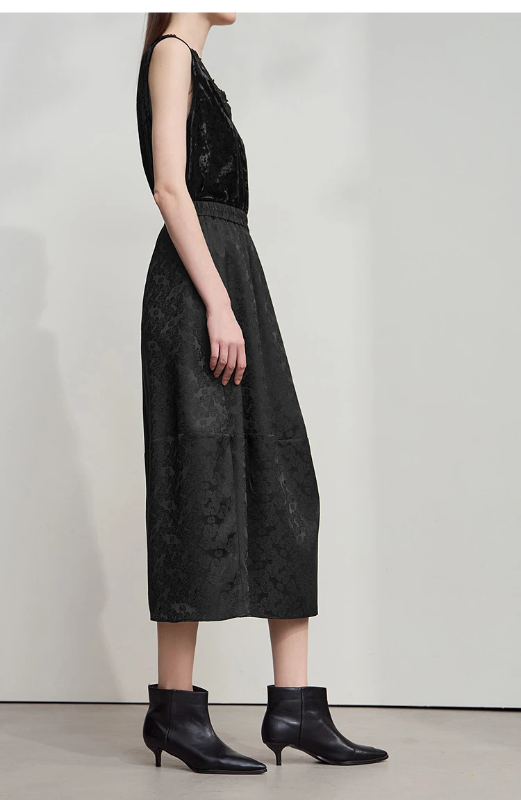 AMII 2026 New Arrival Autumn Quiet Luxury Style Women Skirts Elastic Waistband Loose Elegant Solid Lantern Dress 12523032
