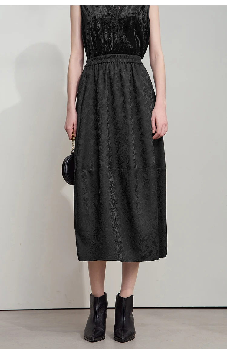 AMII 2026 New Arrival Autumn Quiet Luxury Style Women Skirts Elastic Waistband Loose Elegant Solid Lantern Dress 12523032