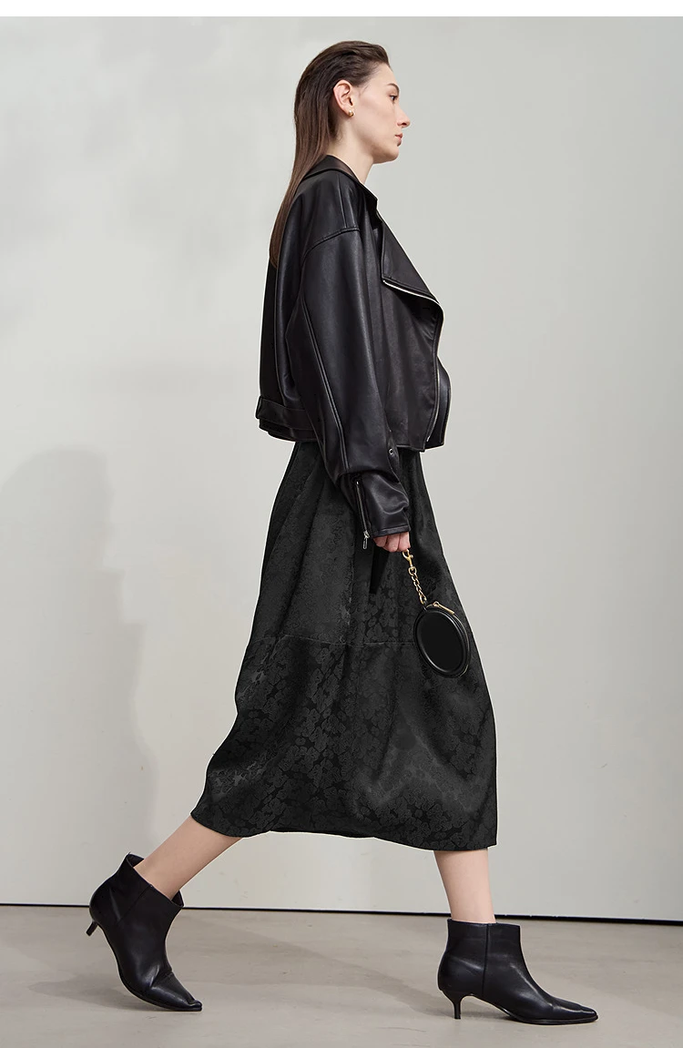 AMII 2026 New Arrival Autumn Quiet Luxury Style Women Skirts Elastic Waistband Loose Elegant Solid Lantern Dress 12523032