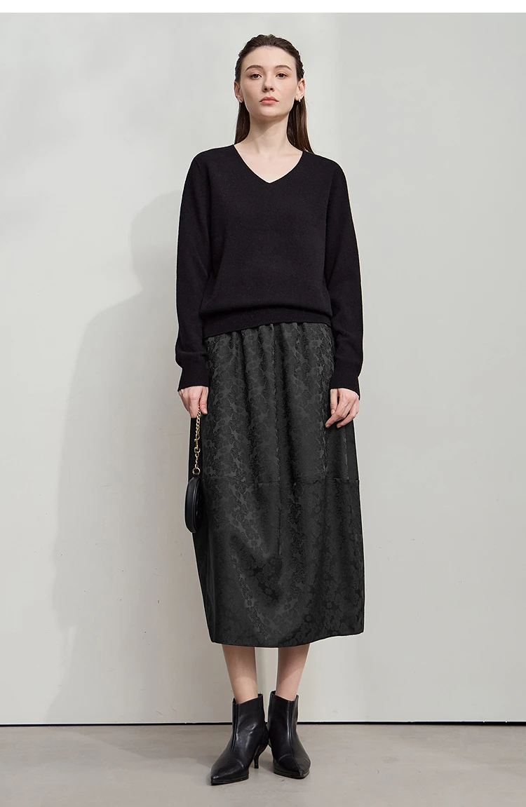 AMII 2026 New Arrival Autumn Quiet Luxury Style Women Skirts Elastic Waistband Loose Elegant Solid Lantern Dress 12523032