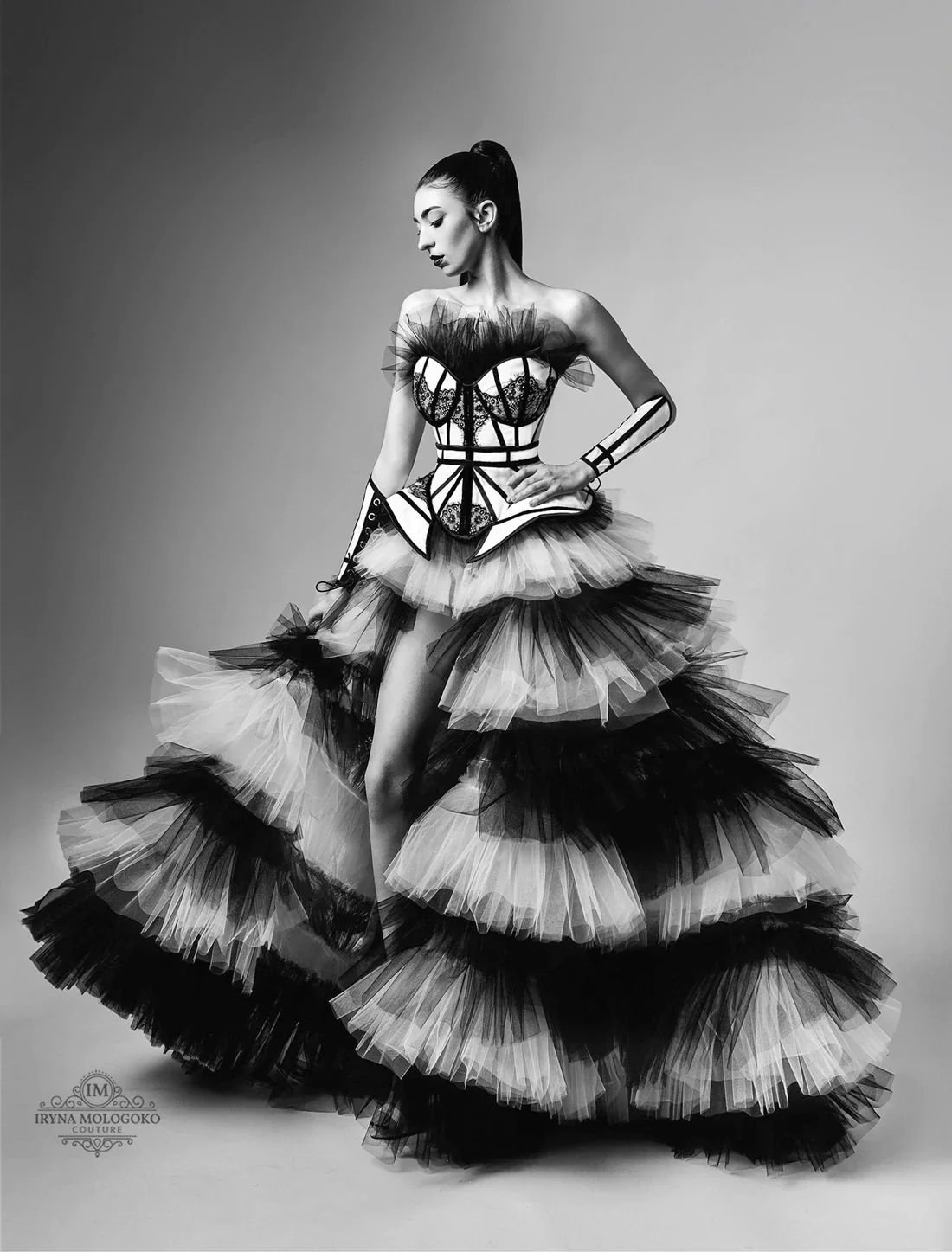 The Chapel Window Tulle Black and White Overskirt Detachable Train Elastic Waist Tiered Puffy Mesh Removable Skirt Women Overlay