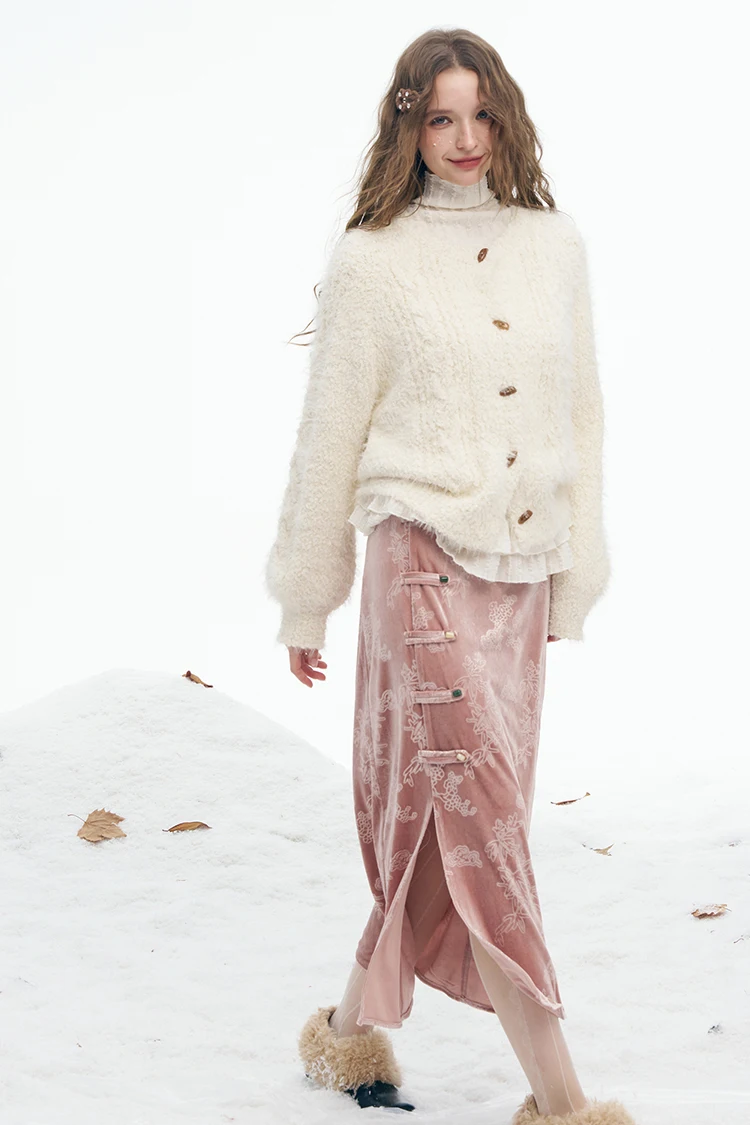ELFSACK New Oriental Style Velvet Midi Skirt Autumn Winter A Line Jacquard Frog Buttons Elegant Soft Female Skirt