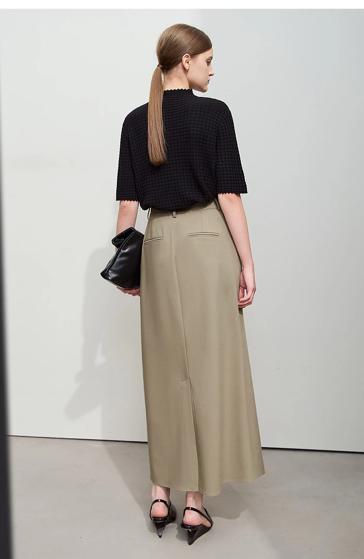 AMII Minimalist Half-body Skirt Women 2026 Autumn New Elegant Commuter Anti-wrinkle Asymmetric A-line Slim Long Skirt 12541053