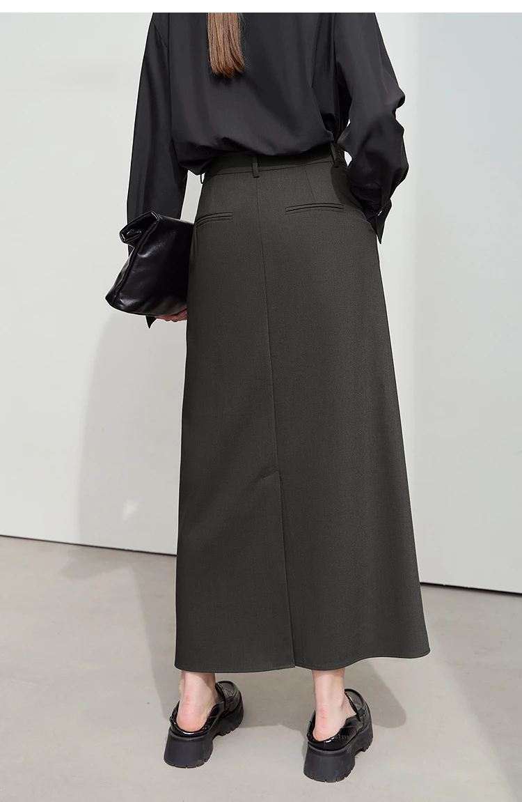 AMII Minimalist Half-body Skirt Women 2026 Autumn New Elegant Commuter Anti-wrinkle Asymmetric A-line Slim Long Skirt 12541053