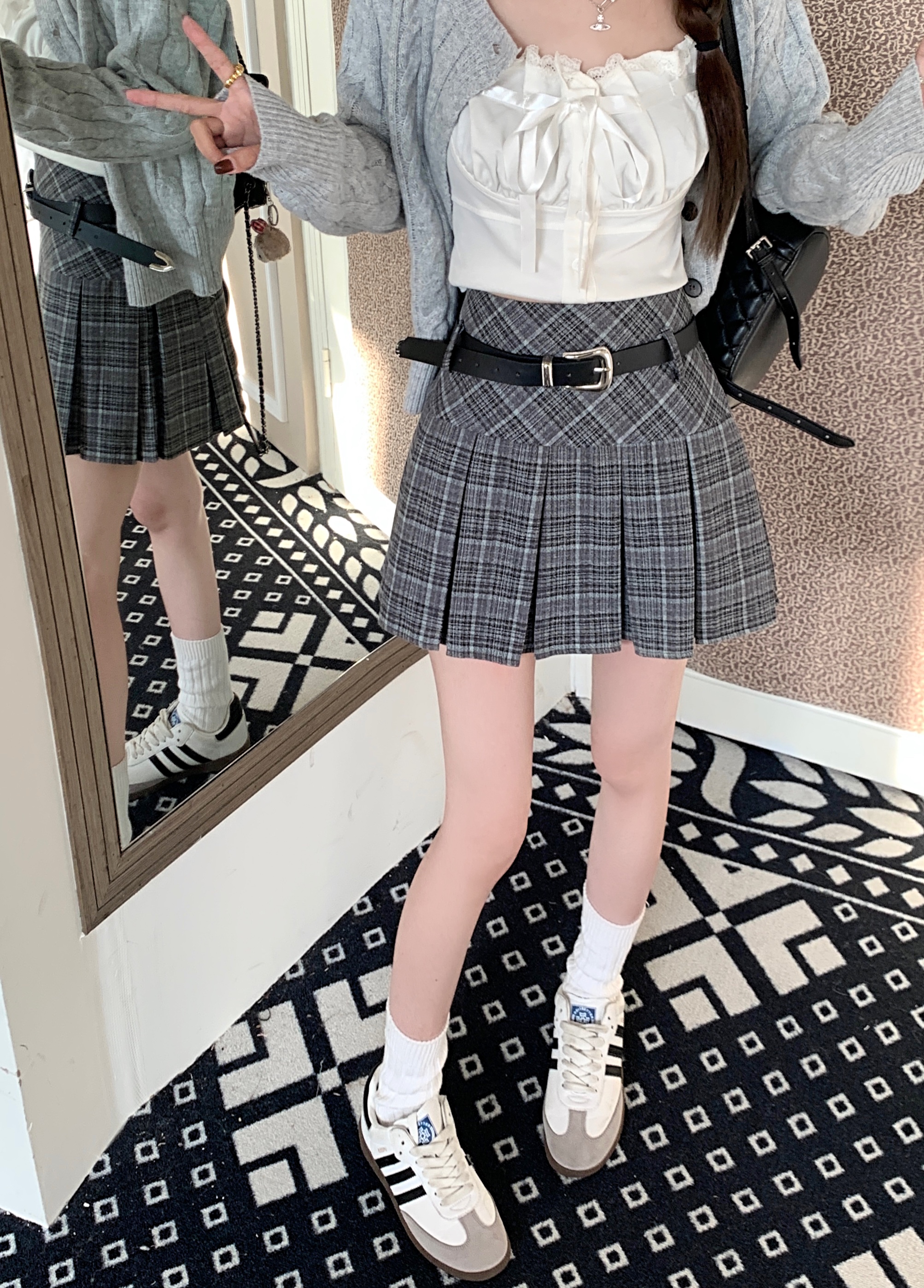 Korean style Winter Woolen Kawaii Mini Skirts Women Fashion Y2K Streetwear Tartan Pleated Plaid Skirt High Waist A-Line Skirt