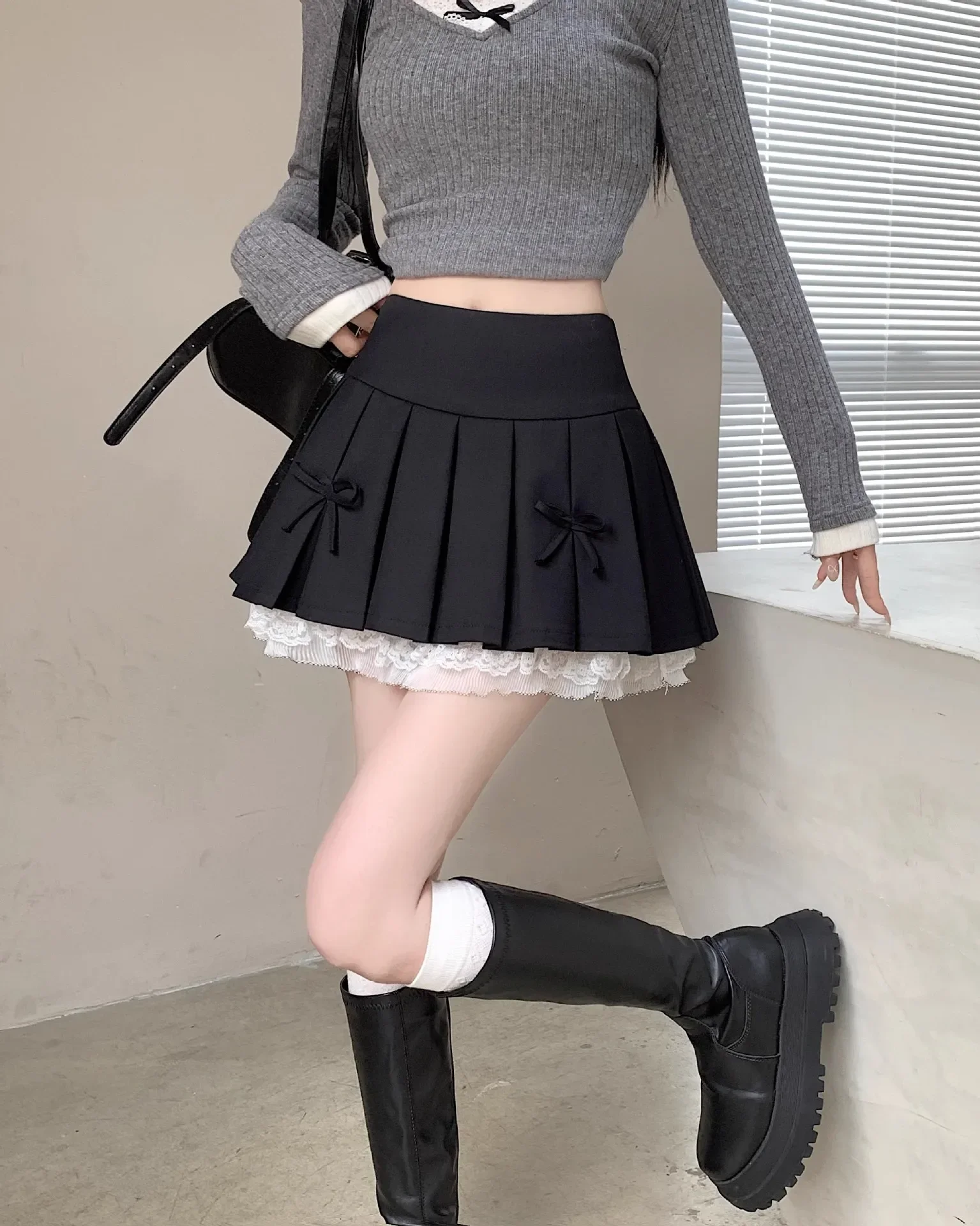 Korean Fashion Sweet High Waist College Pleated Skirt for Womenn Lace Preppy Bow Skirt Female A-line Pleated Skirt Y2k
