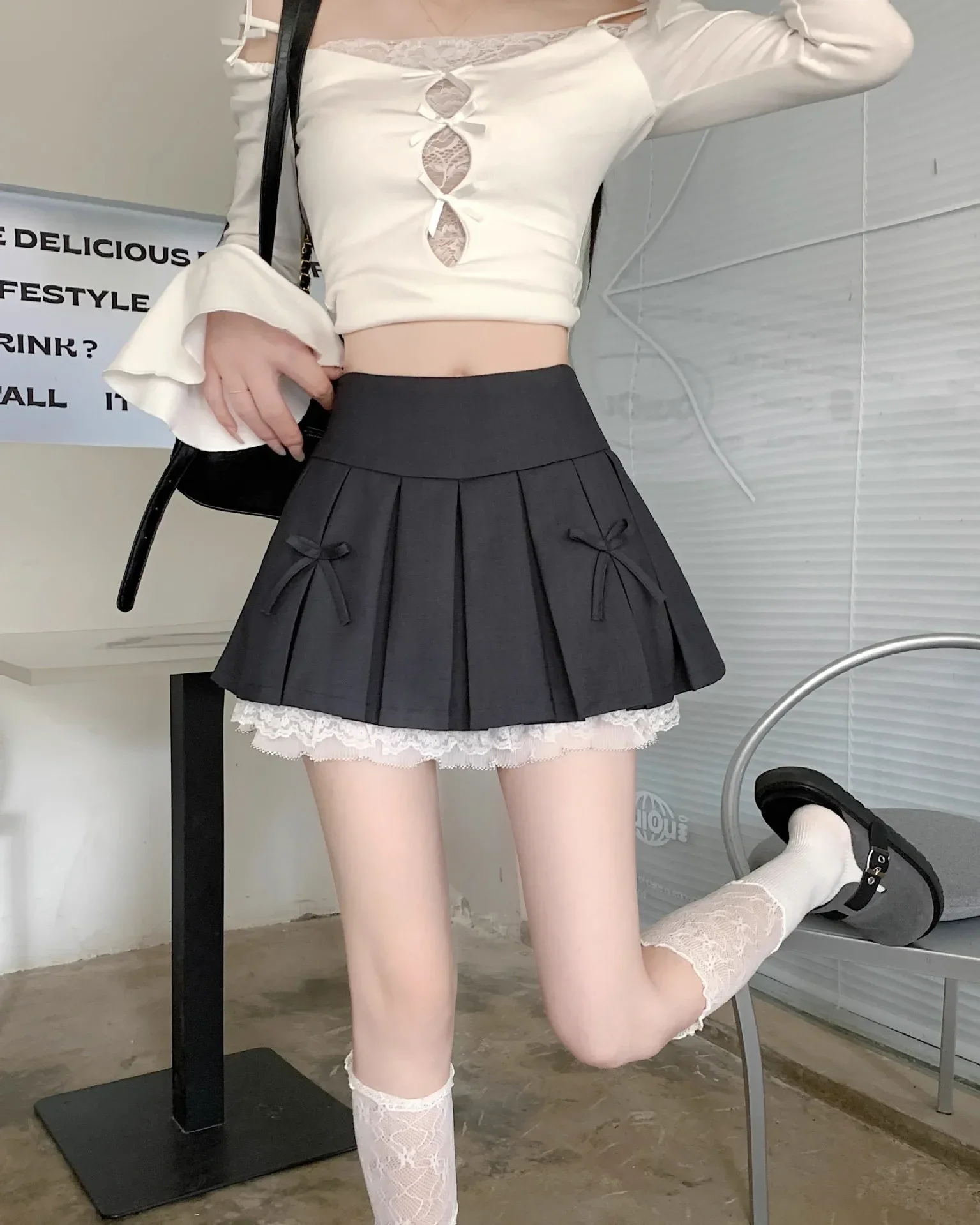 Korean Fashion Sweet High Waist College Pleated Skirt for Womenn Lace Preppy Bow Skirt Female A-line Pleated Skirt Y2k