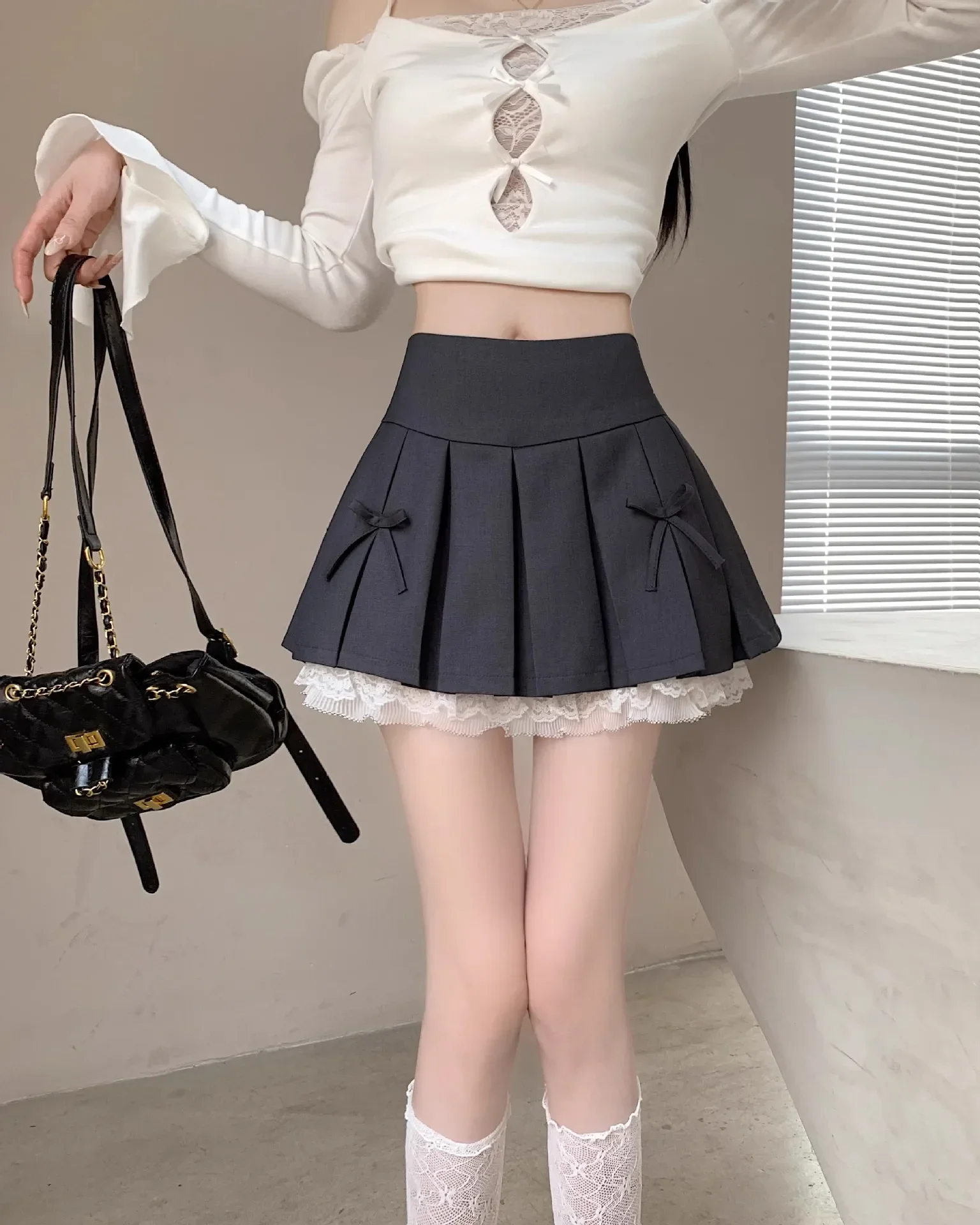 Korean Fashion Sweet High Waist College Pleated Skirt for Womenn Lace Preppy Bow Skirt Female A-line Pleated Skirt Y2k