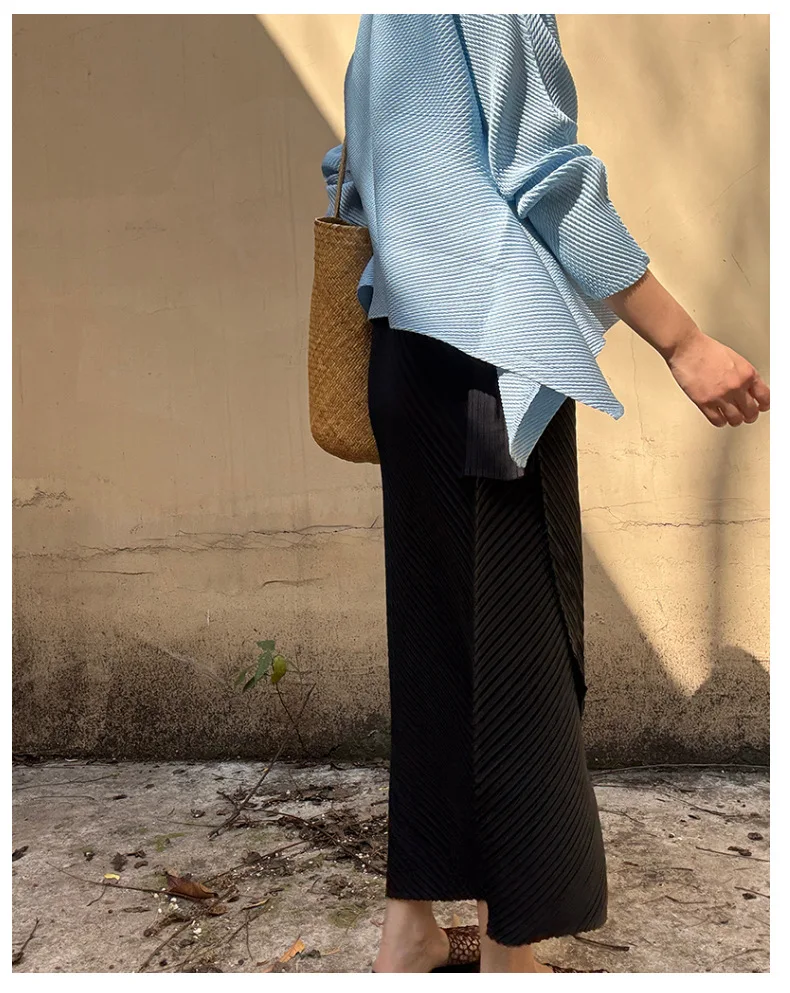 Miyake Pleated Plisse Skirt 2026 Spring New Design Pleats Jupe Women Black Irregular Split Mid-Length Texture Fold Half Skirt