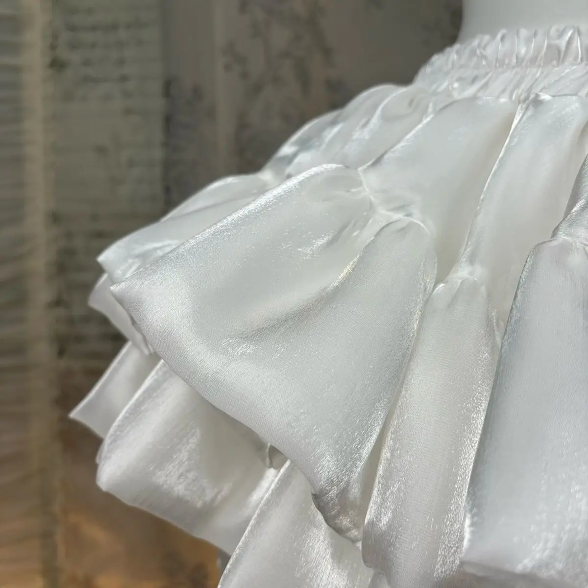 Y2K Sweet and Kawaii Shiny Satin Tiered Ruffle Puff Bloomers High Waist Elastic Waist Anti-Exposure All-match Mini Skirt 7Color