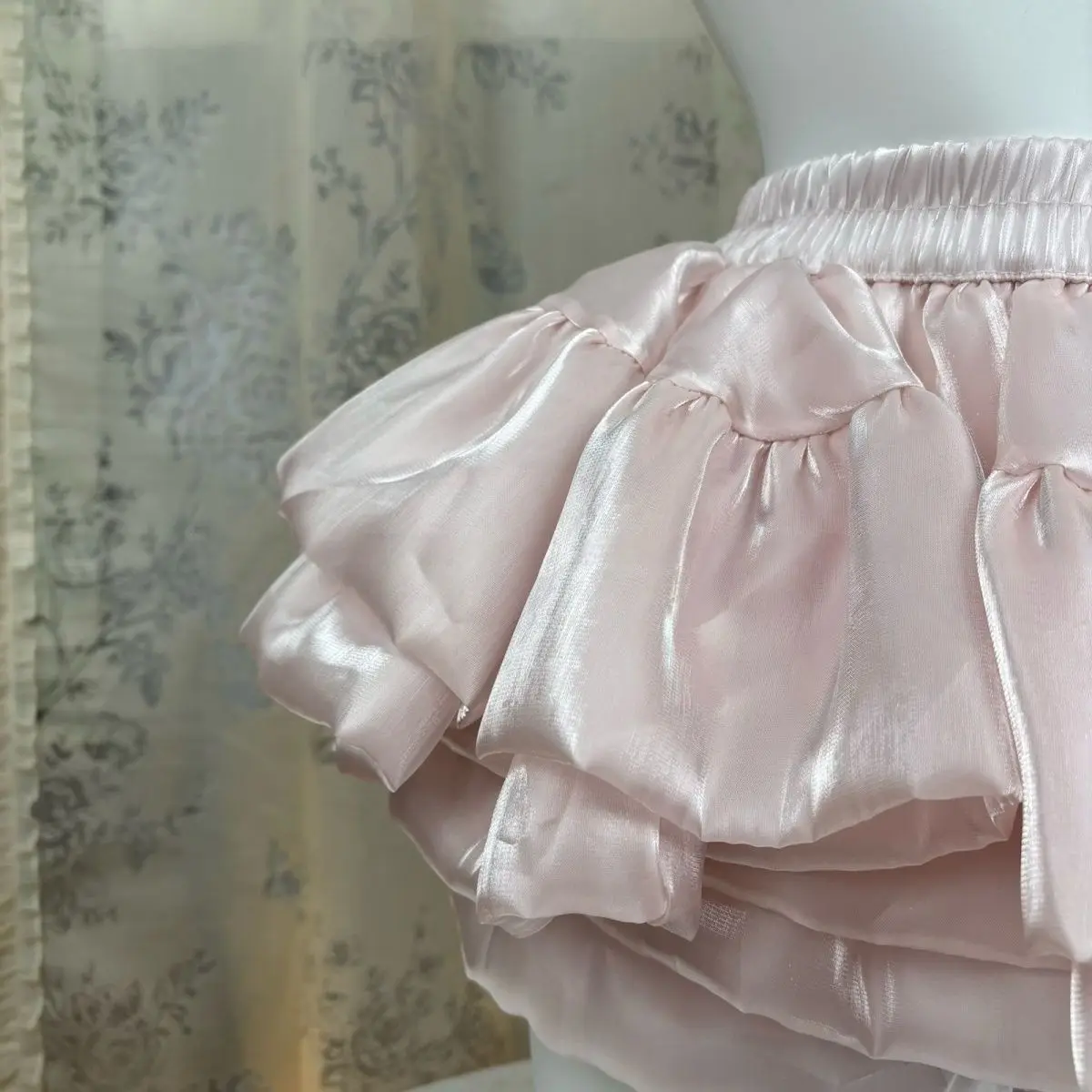 Y2K Sweet and Kawaii Shiny Satin Tiered Ruffle Puff Bloomers High Waist Elastic Waist Anti-Exposure All-match Mini Skirt 7Color