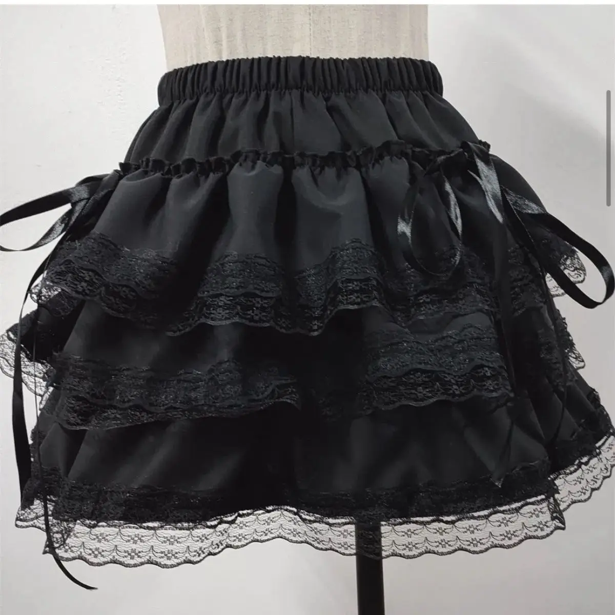 Black Lace Trim Layered Ruffle Mini Skirt Women Gothic Lolita Satin Bow Decor Elastic Waist A-line Short Skirt for Teens 2026
