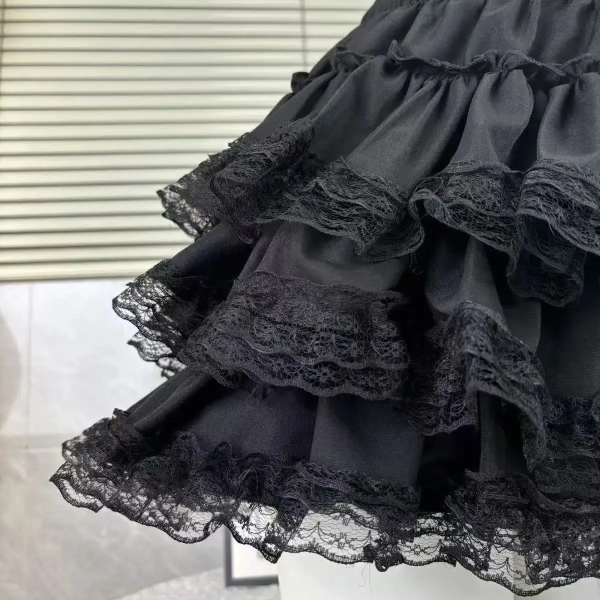 Black Lace Trim Layered Ruffle Mini Skirt Women Gothic Lolita Satin Bow Decor Elastic Waist A-line Short Skirt for Teens 2026