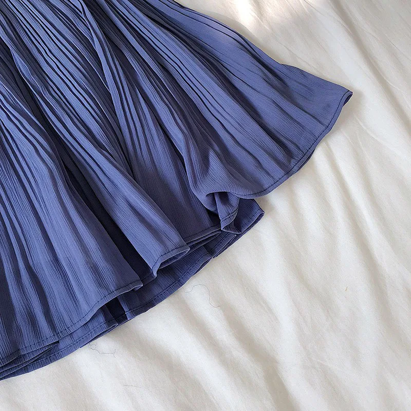 Small Fresh Pure Color Chiffon Short Skirt 2024 Spring and Summer New High-waisted Slimming Pleated Anti-slip Skirt