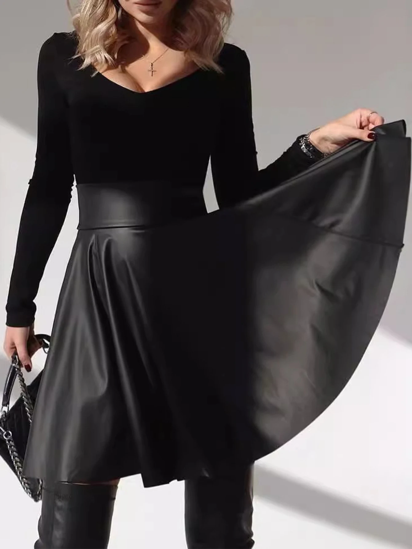 Sexy Black PU Leather Mini Skirt Women Elegant Fashion Short Skirts Womens Gothic Clothes Club Party High Waist Pleated Skirt HL