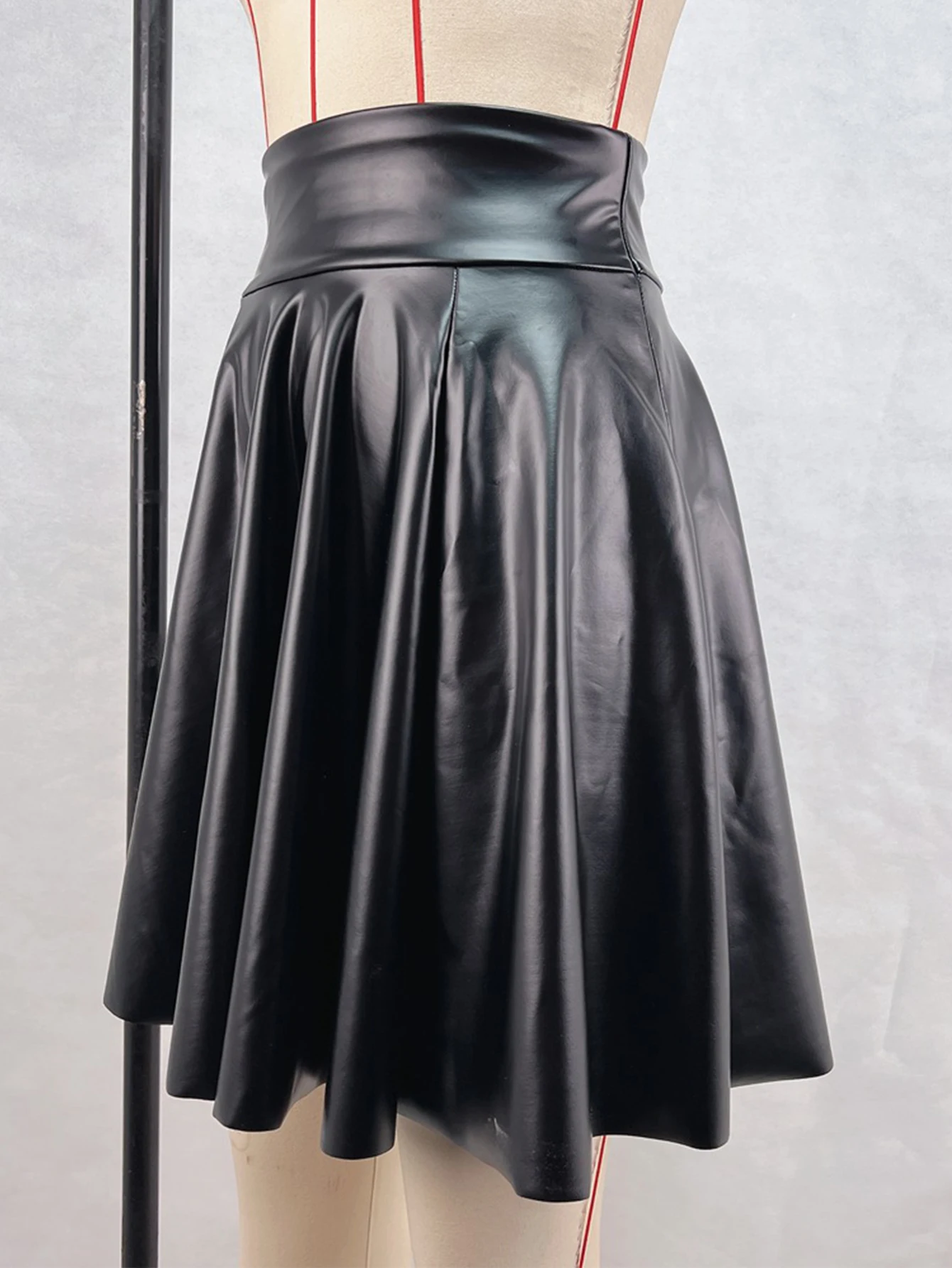 Sexy Black PU Leather Mini Skirt Women Elegant Fashion Short Skirts Womens Gothic Clothes Club Party High Waist Pleated Skirt HL