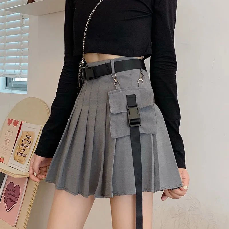 Zoki Harajuku Belt Pleated Cargo Skirt Women Fashion Gothic High Waist Pocket Mini Skirts Fashion Summer Lady A Line Black Skirt