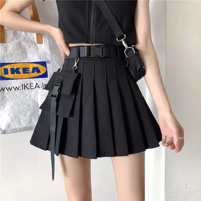 Zoki Harajuku Belt Pleated Cargo Skirt Women Fashion Gothic High Waist Pocket Mini Skirts Fashion Summer Lady A Line Black Skirt