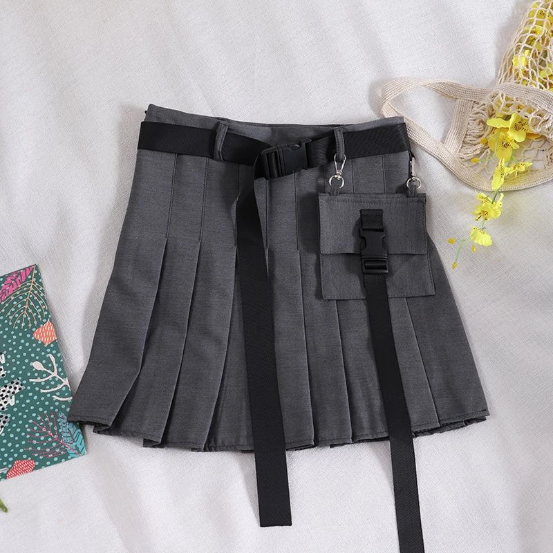 Zoki Harajuku Belt Pleated Cargo Skirt Women Fashion Gothic High Waist Pocket Mini Skirts Fashion Summer Lady A Line Black Skirt