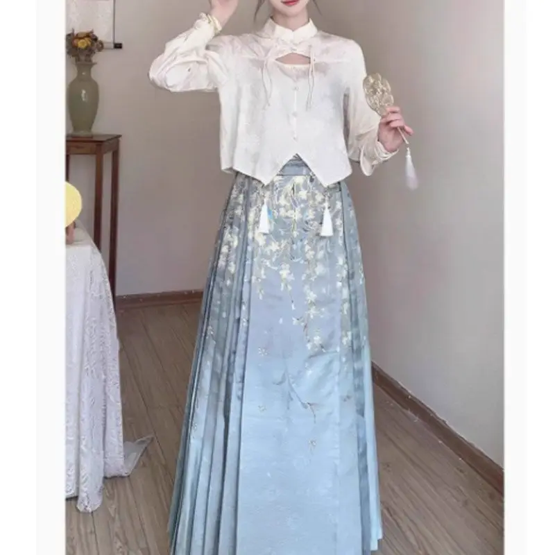 Chinese Style Dark Green Pleated Mamianqun for Women Traditional Hanfu Skirt with Landscape Floral Brocade Elegant Slim Skirt
