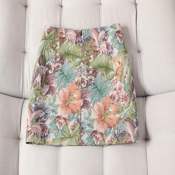 French-style colorful short skirt women spring and summer new retro oil painting fashion Jacquard plus size slim high waist