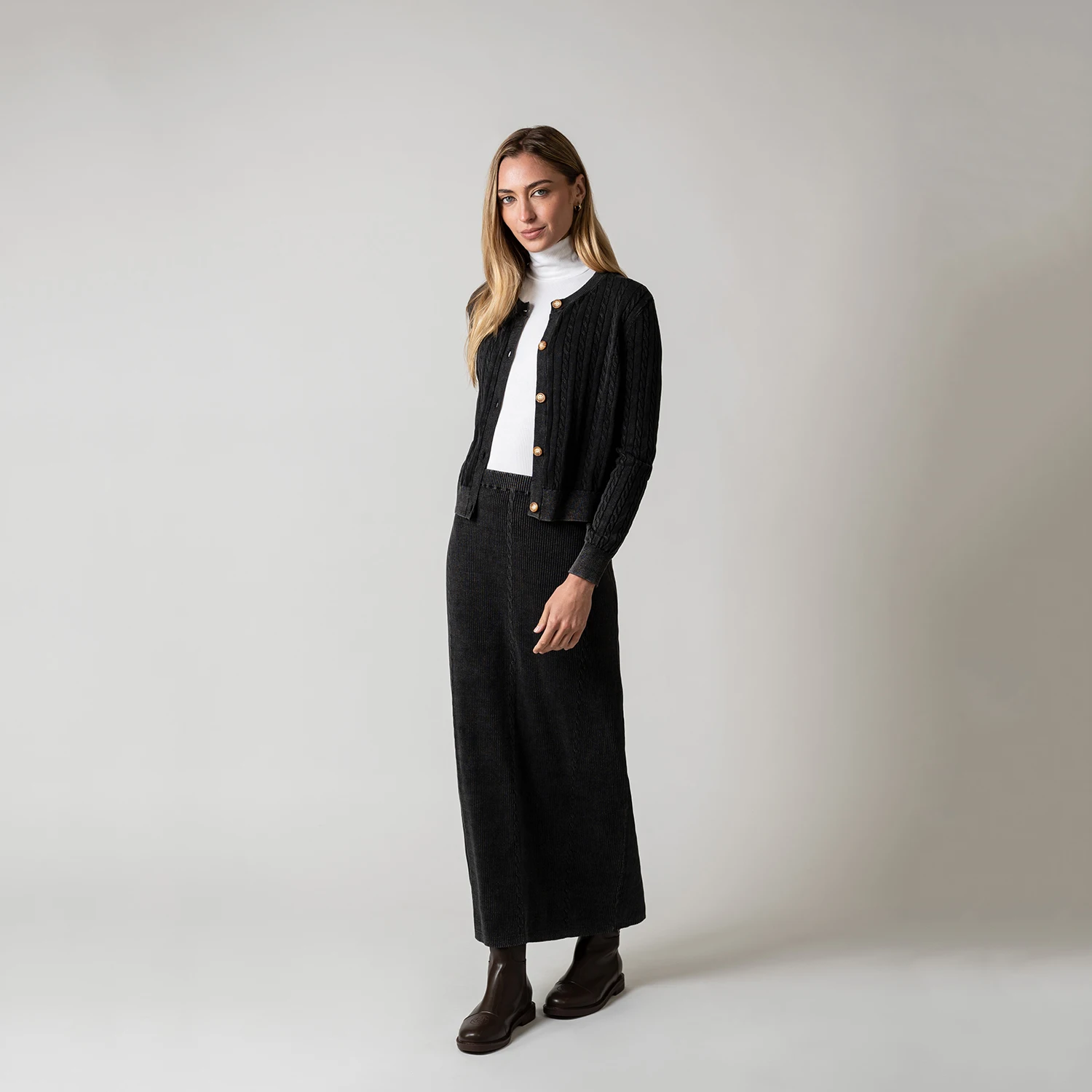 AP AW26 Women Washed Cable Cardigan and Knitting Skirt