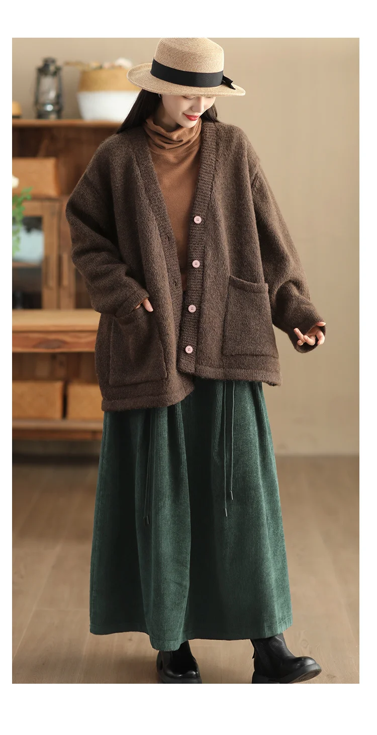 YZJNH 2024 Autumn New Half Length Skirt Women's Loose Corduroy Half Length Skirt Women's Elastic Waist Big Hem Velvet Long Skirt