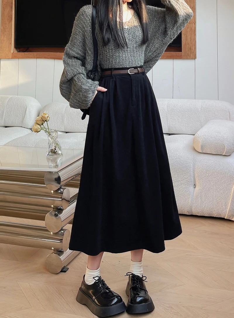 Korean Women's Brown Skirt 2024 Autumn Winter Black High-waisted Corduroy Long Skirt Ladies College Style Pleated A-line Skirts