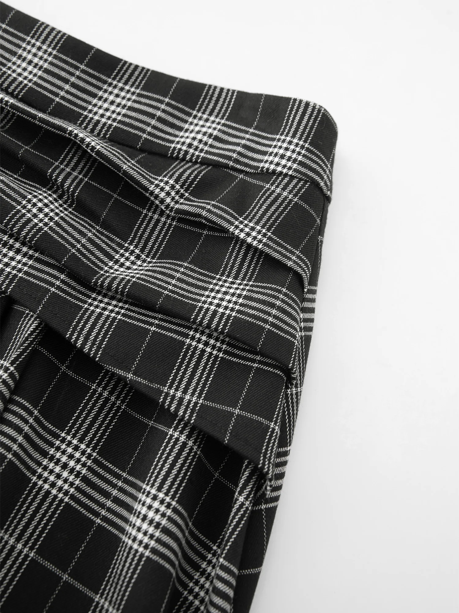 ZIQIAO 2025 Summer Petite Artistic Check Skirt - High-Waisted Asymmetric Hem & A-Line Silhouette for Retro Chic 25ZQ92390