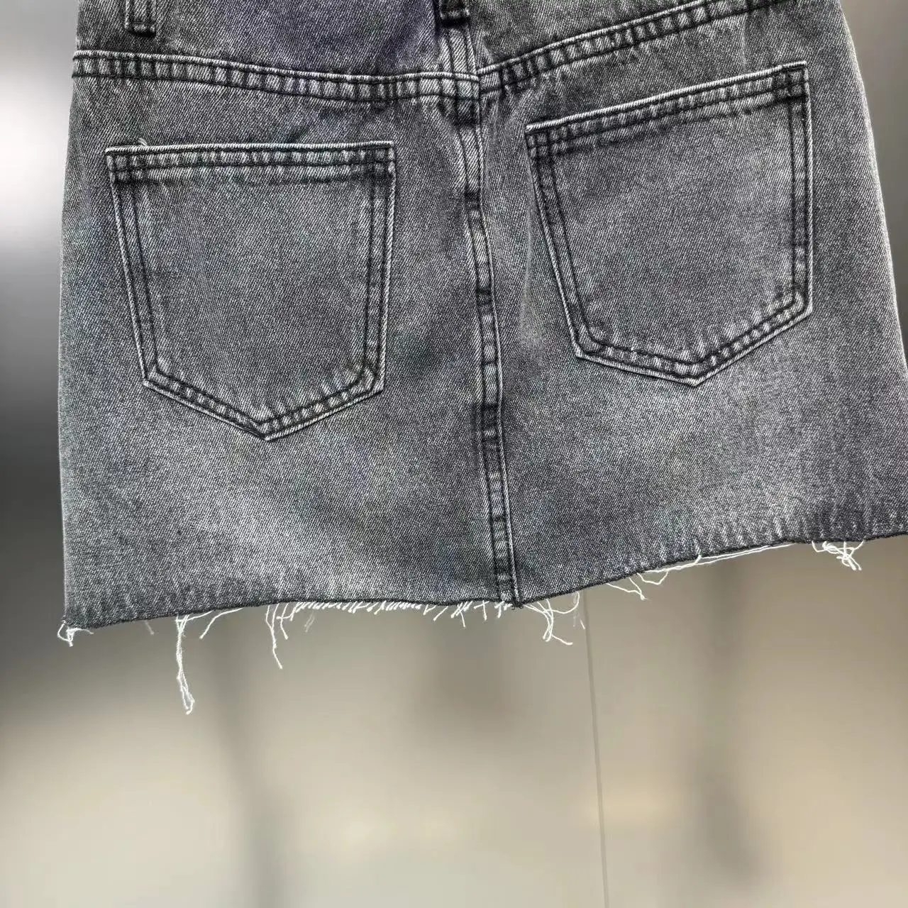 DEAT Sequins Decoration Denim Skirts For Women 2024 Summer New Items High Waist Wrap Hip Skirt Female Trendy Fashion 29L7154