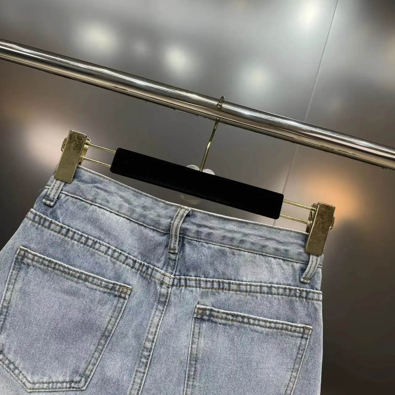 DEAT Sequins Decoration Denim Skirts For Women 2024 Summer New Items High Waist Wrap Hip Skirt Female Trendy Fashion 29L7154