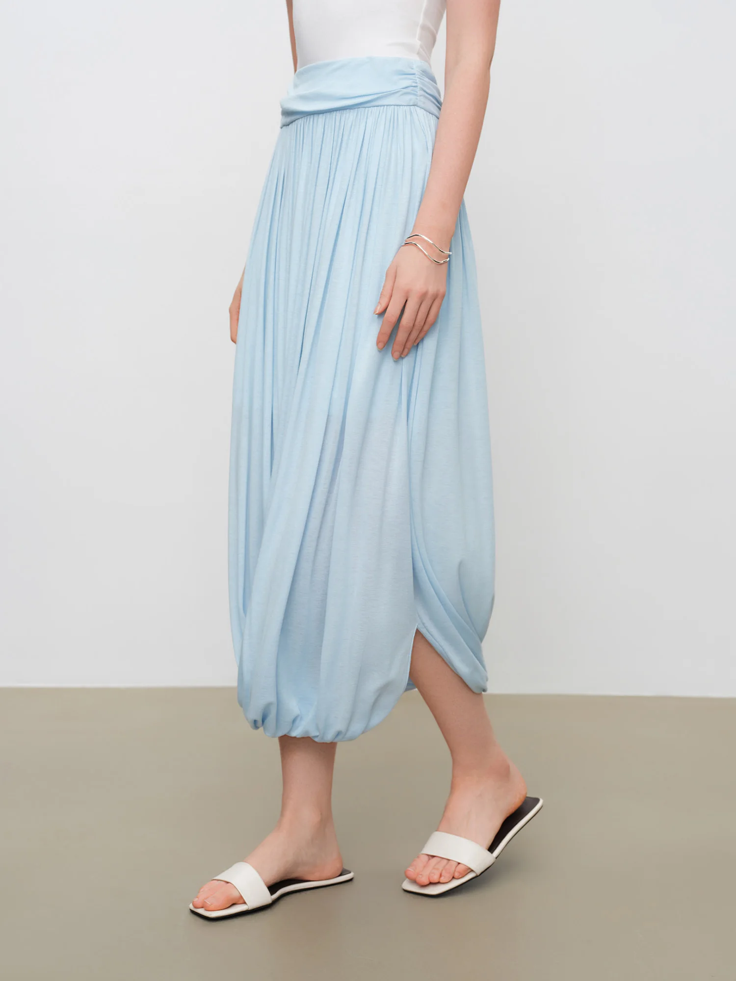 ZIQIAO 2026 Summer New Women‘s Bubble Hem Asymmetric Midi Skirt, Voluminous Knit Bubble Skirt for Coquette & Y2K Street Style